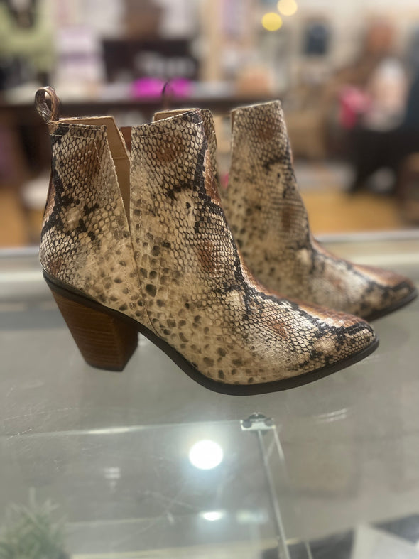 Mumba Snake Print Boots